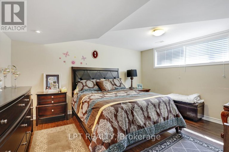 28174687/1773-st-barbara-street/blossom-parkleitrim/ottawa/ontario/K1T1M3_19