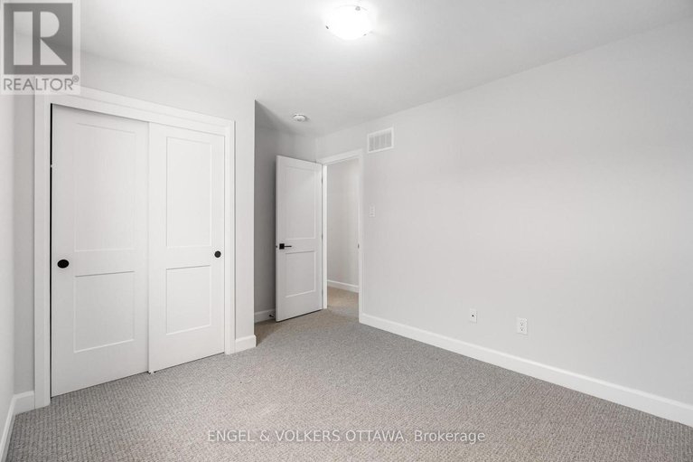 28591780/683-fisher-street/north-grenville-twp-kemptville-south/north-grenville/ontario/K0G1J0_27