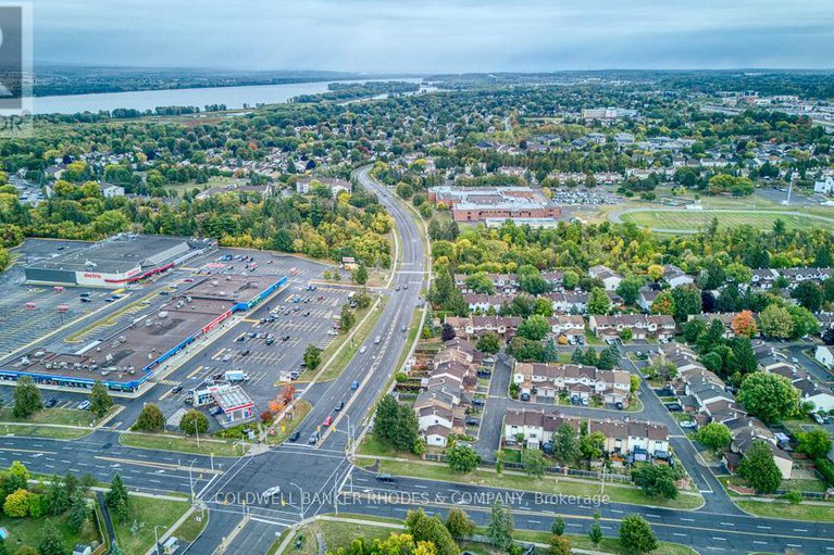 29026241/18-6475-colony-square/convent-glen-north/ottawa/ontario/K1C3E1_30