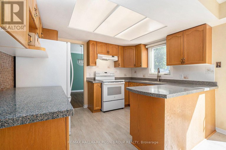 28861780/1290-matheson-road/carson-grove/ottawa/ontario/K1J1A8_6