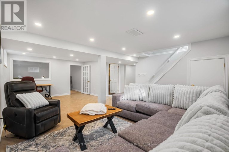 28155106/446-thessaly-circle/alta-vistafaircrest-heights/ottawa/ontario/K1H5W5_32