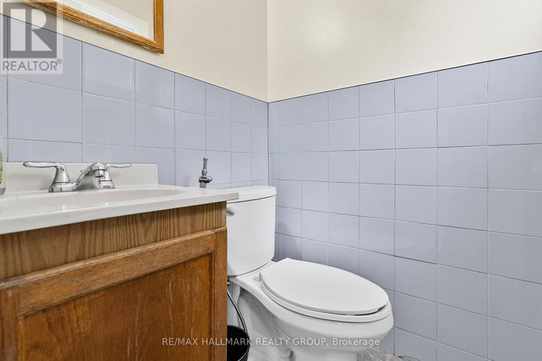 28600771/2666-regina-street/britannia/ottawa/ontario/K2B6X8_16
