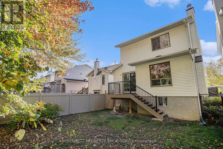 28998987/1717-des-perdrix-crescent/orleanssunridge/ottawa/ontario/K1C5B5_17