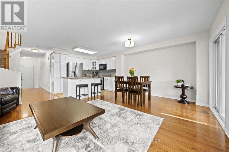 29448324/783-cobble-hill-drive/cedargrovefraserdale/ottawa/ontario/K2J0C3_20