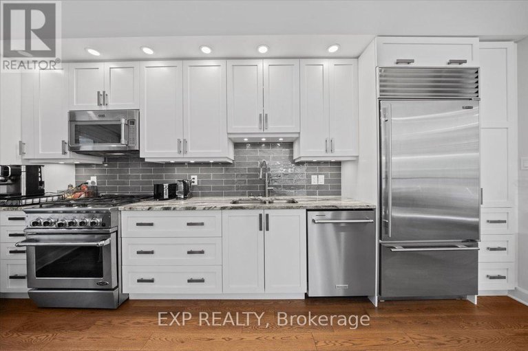 29043972/18-ivylea-street/craig-henrywoodvale/ottawa/ontario/K2G4X5_36