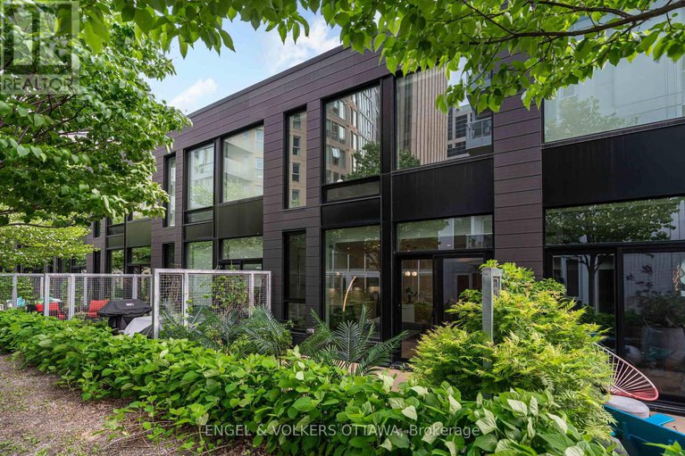 28792517/202-197-lisgar-street/ottawa-centre/ottawa/ontario/K2P0C3_26