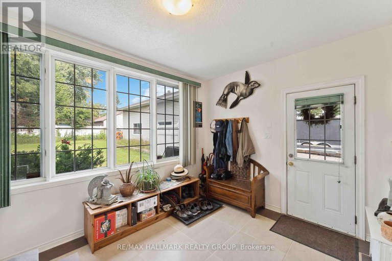 28534740/431-blake-boulevard/vanier/ottawa/ontario/K1K1A9_22