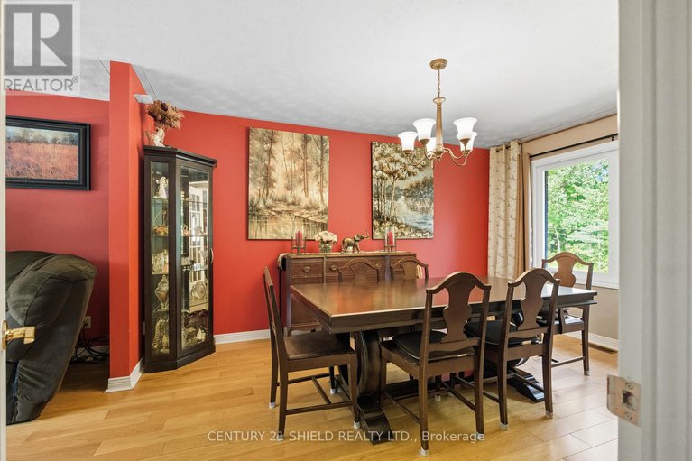 28890966/4555-glen-roy-road/south-glengarry-charlottenburgh-twp/south-glengarry/ontario/K0C1L0_17