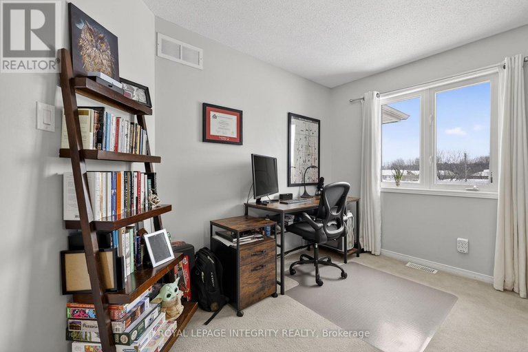 29311527/360-galston-private/mer-bleuebradley-estatesanderson-park/ottawa/ontario/K1W0G3_34