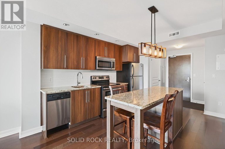 28899177/703-238-besserer-street/sandy-hill/ottawa/ontario/K1N6B1_29