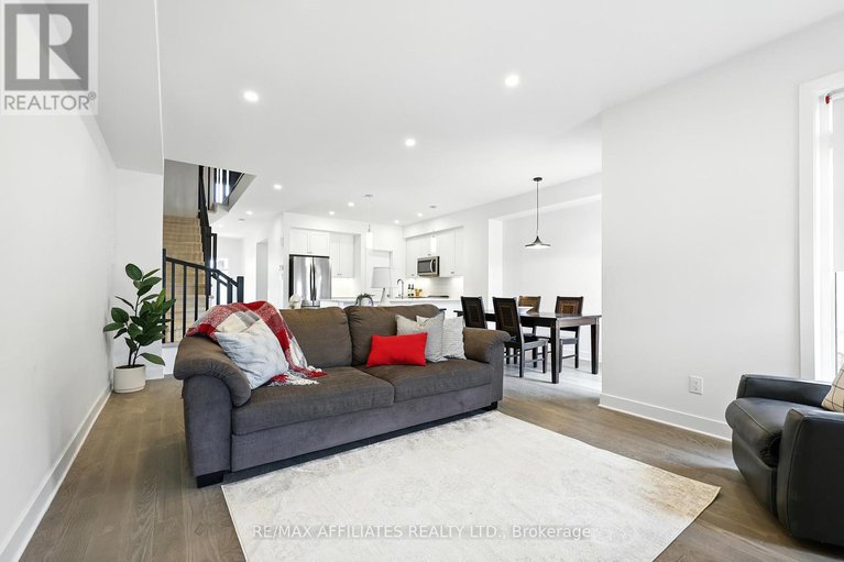 28460432/966-acoustic-way/riverside-southgloucester-glen/ottawa/ontario/K4M0R1_8
