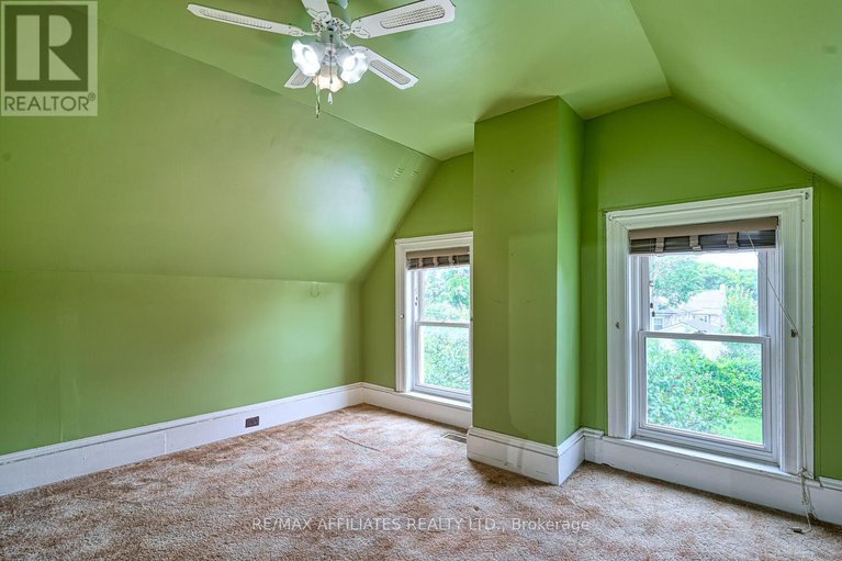 28498244/11-merrick-street/smiths-falls/smiths-falls/ontario/K7A4R2_31