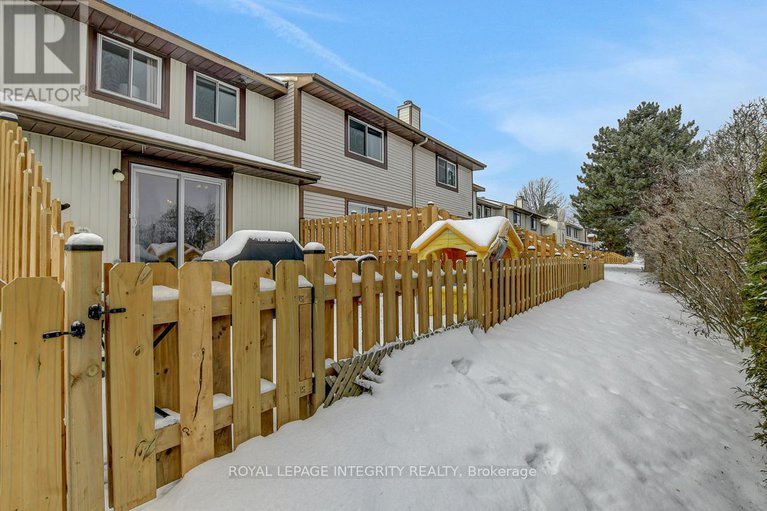 29178454/34-stokes-crescent/glencairnhazeldean/ottawa/ontario/K2L2Z4_39