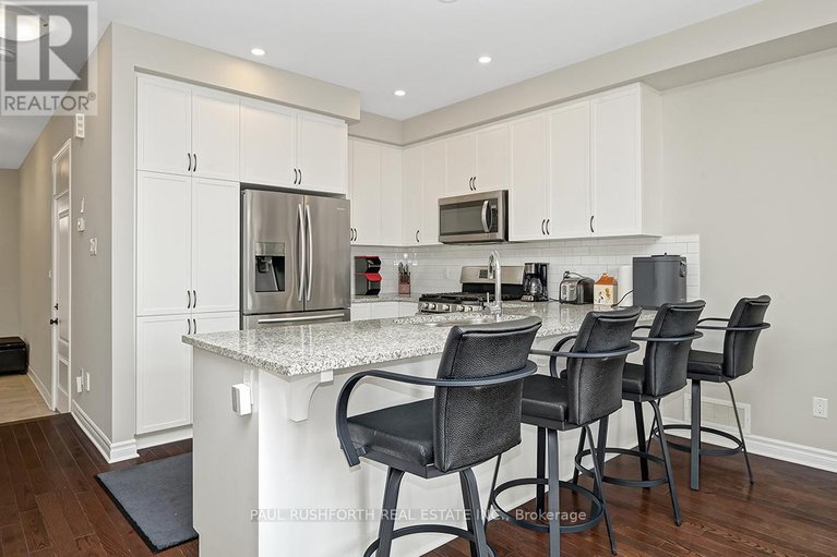 28251370/25-duncanville-street/village-of-russell/russell/ontario/K4R0E8_8