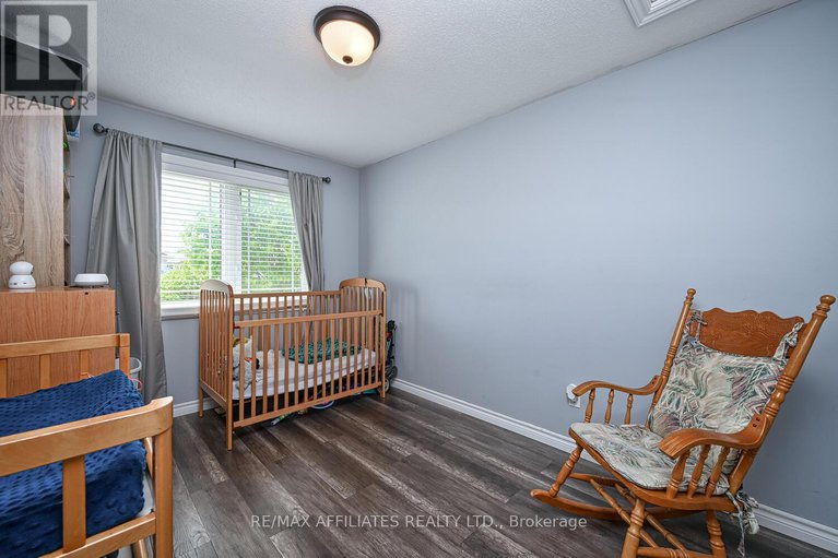 28567614/30-lee-avenue/smiths-falls/smiths-falls/ontario/K7A0A2_19
