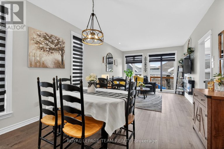 29480858/98-kayenta-street/remainder-of-stittsville-area/ottawa/ontario/K2S2K9_15