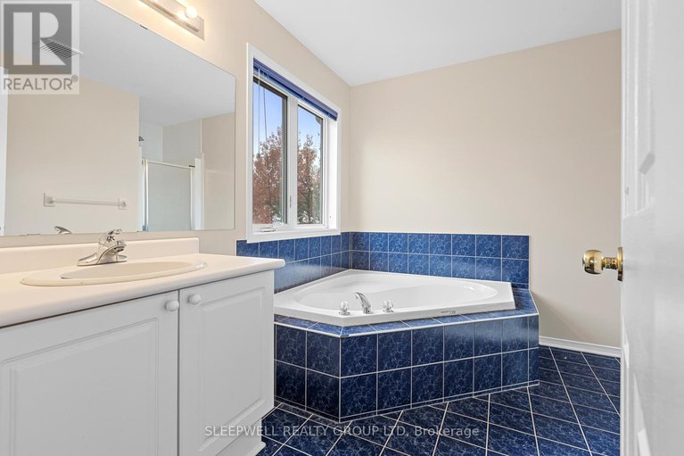 29032695/12-cedar-park-street/central-park/ottawa/ontario/K2C4B3_23