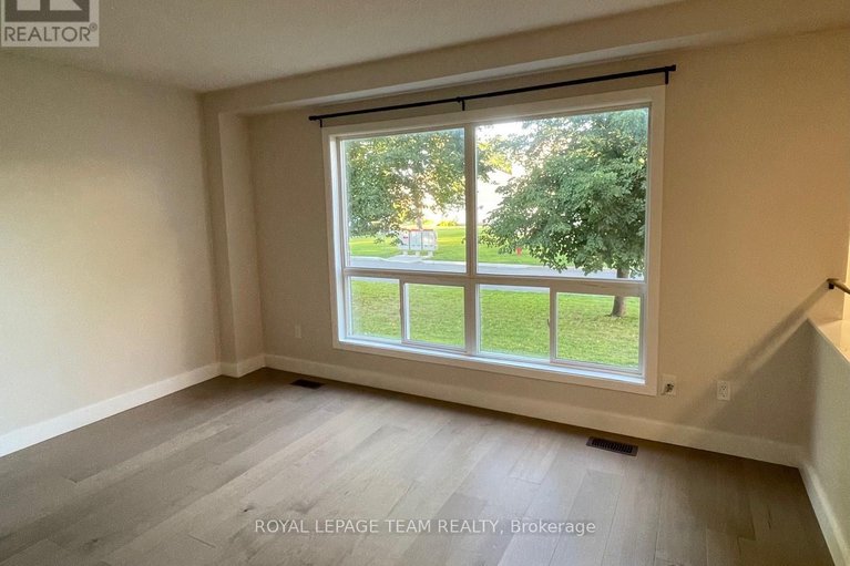 28605720/a-41-forester-crescent/westcliffe-estates/ottawa/ontario/K2H8Y3_3