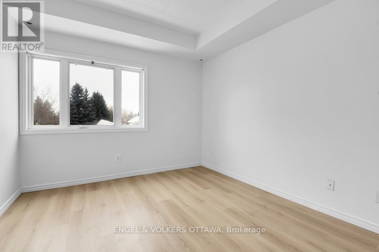 29579180/5-165-waterbridge-drive/barrhaven-east/ottawa/ontario/K2G7G3_10