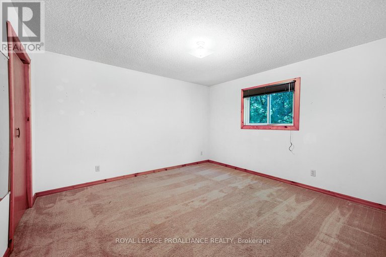28720304/3050-merwin-lane/augusta-twp/augusta/ontario/K0E1T1_19
