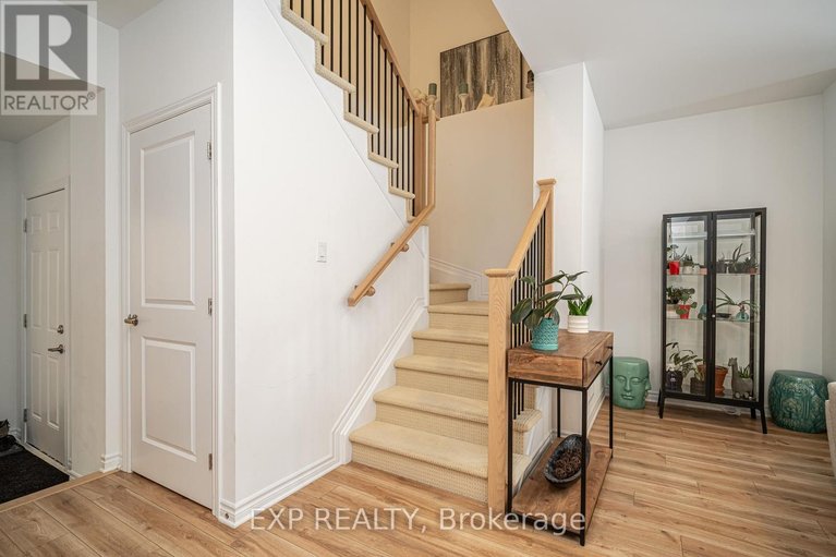 29525001/99-dun-skipper-drive/blossom-parkkemp-parkfindlay-creek/ottawa/ontario/K1X0G1_11