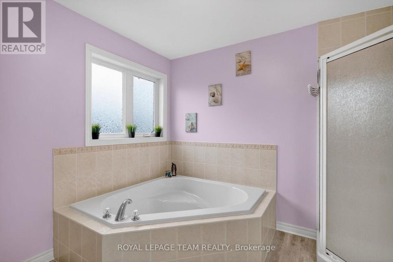 29614412/75-renoir-drive/embrun/russell/ontario/K0A1W0_28