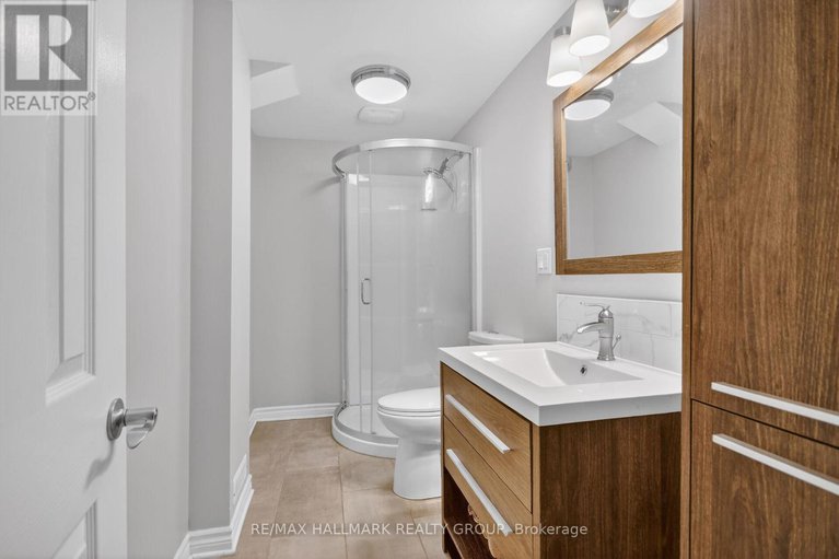 29430893/23-1821-walkley-road/urbandale-acres/ottawa/ontario/K1H6X9_25