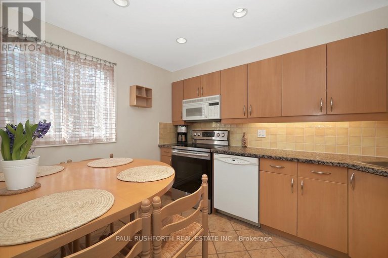 29578734/1400-lassiter-terrace/beaconwood/ottawa/ontario/K1J8N3_11