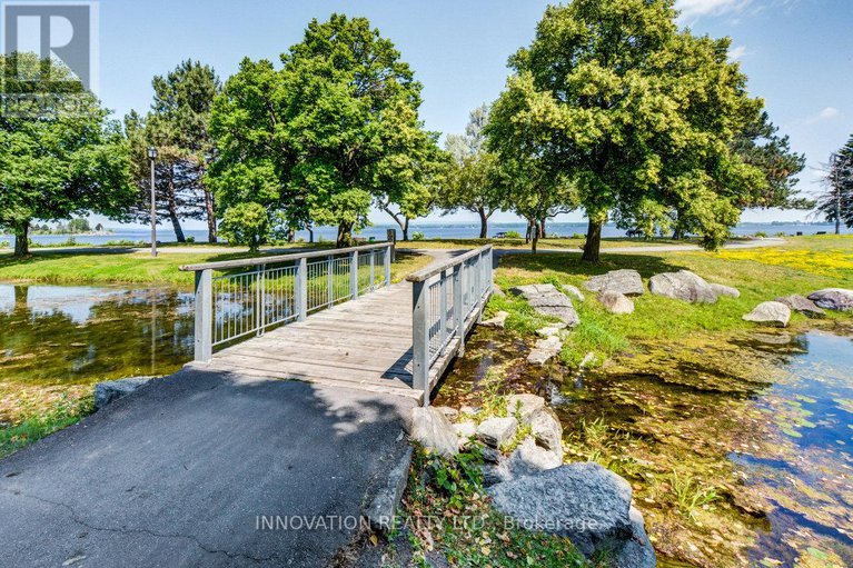 28704637/224-12-corkstown-road/lakeview-park/ottawa/ontario/K2H5B3_19