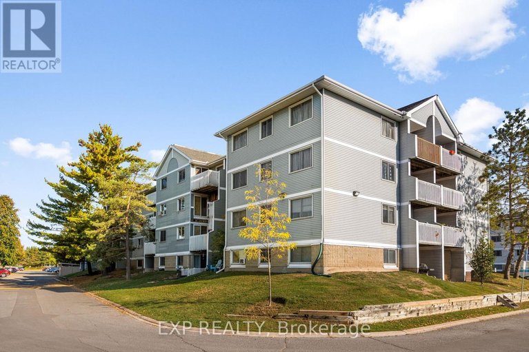 29252198/209-214-viewmount-drive/borden-farmstewart-farmcarleton-heightsparkwood-hills/ottawa/ontario/K2E7X3_17