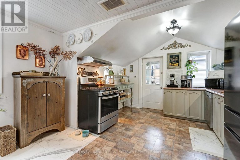 29613138/107-owen-street/lanark-highlands-lanark-village/lanark-highlands/ontario/K0G1K0_13