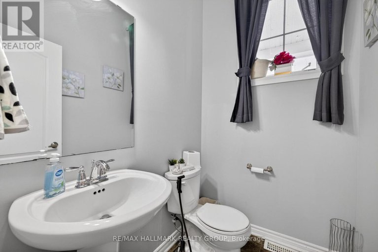 29495852/81-switch-grass-crescent/half-moon-bay/ottawa/ontario/K2J5Z3_13