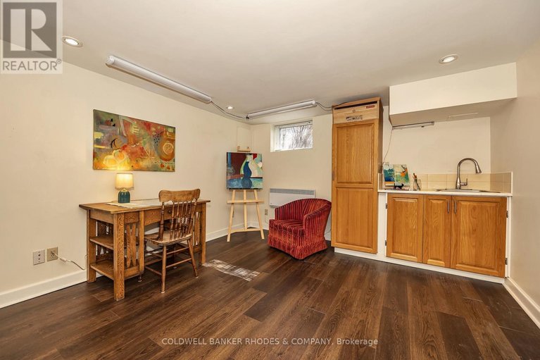 29667356/592-besserer-street/sandy-hill/ottawa/ontario/K1N6C9_33