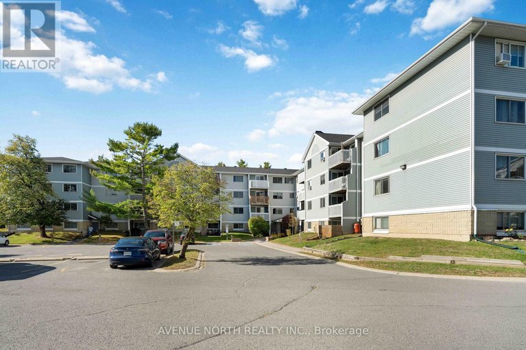 29011609/200-214-viewmount-drive/borden-farmstewart-farmcarleton-heightsparkwood-hills/ottawa/ontario/K2E7X3_2