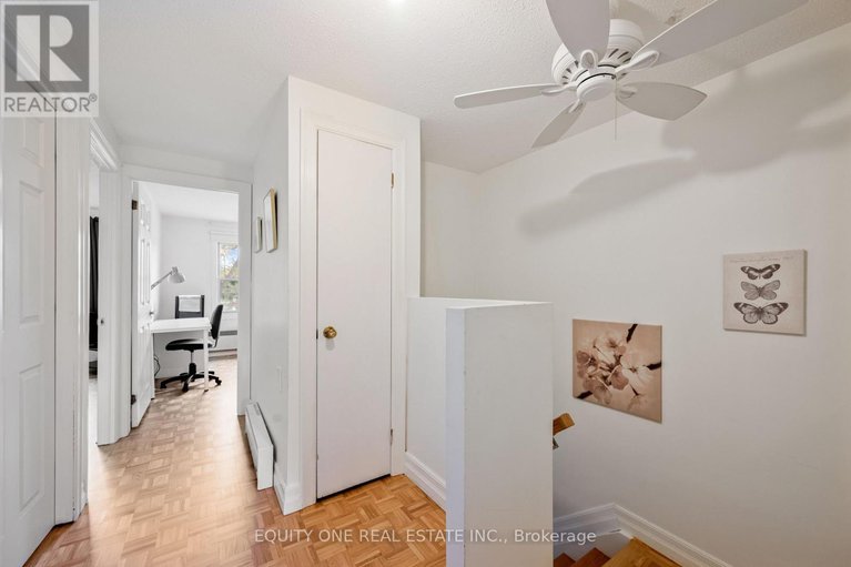 29066037/73-hobart-crescent/sheahan-estatestrend-village/ottawa/ontario/K2H5S3_22