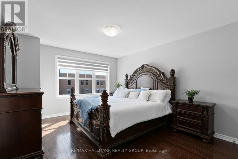 29420686/813-miikana-road/blossom-parkkemp-parkfindlay-creek/ottawa/ontario/K1X0G5_16