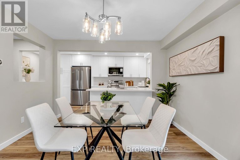 28458465/12-bayside-private/mooneys-bayriverside-park/ottawa/ontario/K1V9R3_8
