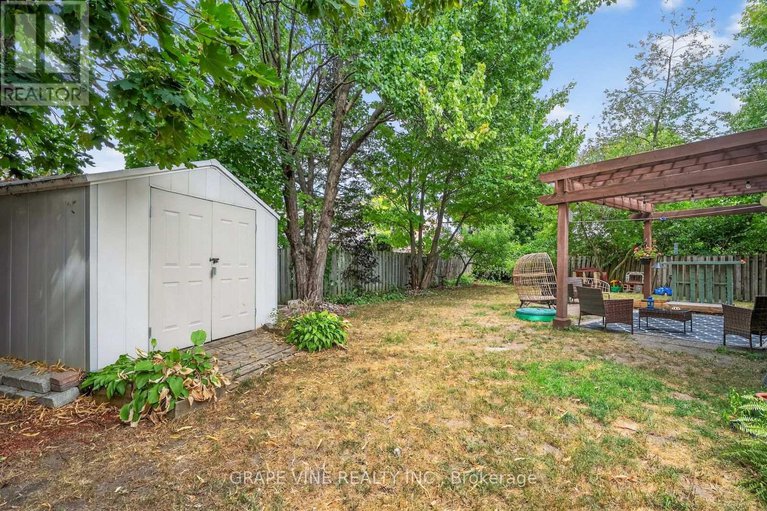 29077568/25-pacer-place/bridlewood/ottawa/ontario/K2M1B1_4