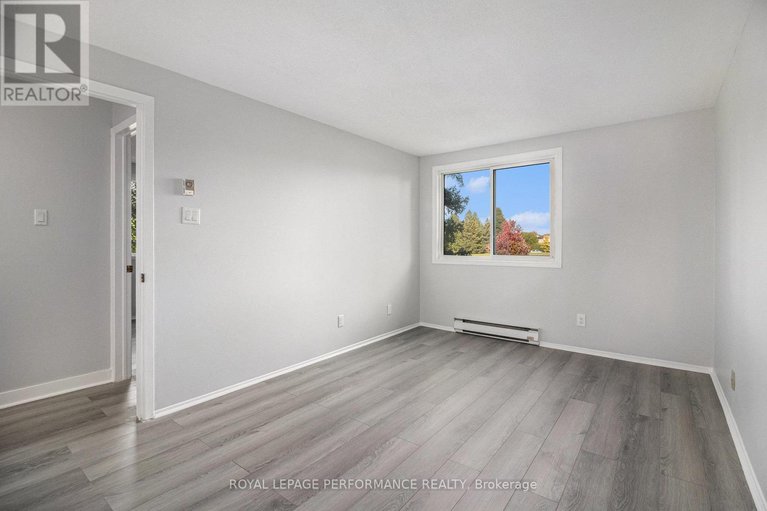 29014380/209-6470-bilberry-drive/orleans-wood/ottawa/ontario/K1C4P1_11