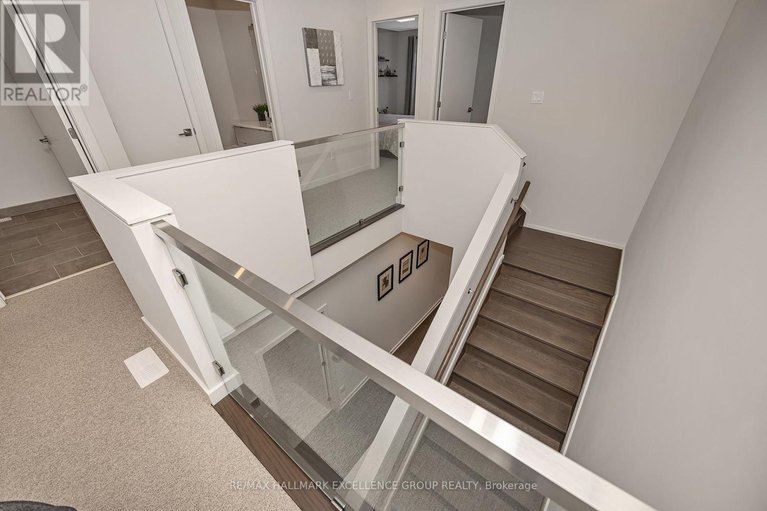 29639073/677-honeydew-street/riverside-southgloucester-glen/ottawa/ontario/K1X0K5_16