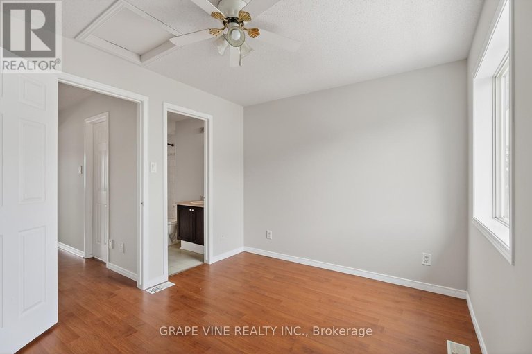 29436743/460-seyton-drive/westcliffe-estates/ottawa/ontario/K2H1G2_23