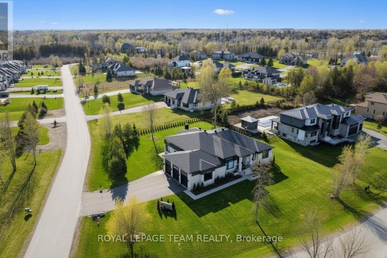 29683863/6865-pebble-trail-way/greely/ottawa/ontario/K4P0C4_1