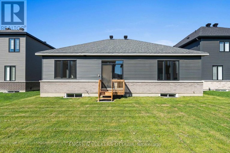 28326544/119-darleux-place/mahogany-community/ottawa/ontario/K4M0M7_33