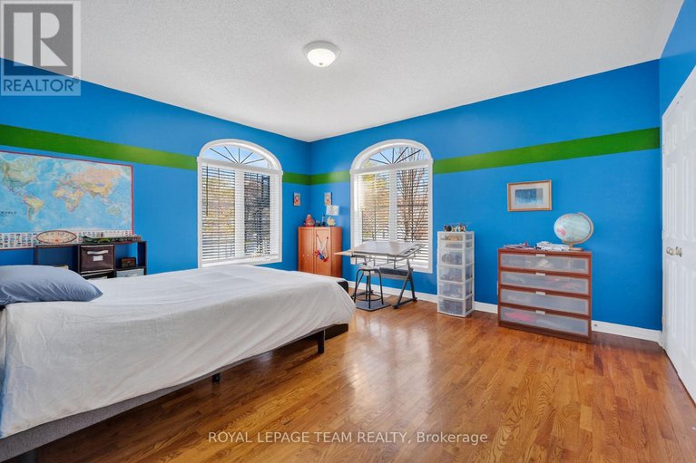 29379495/1611-landel-drive/rural-kanata-central/ottawa/ontario/K2W1C2_32