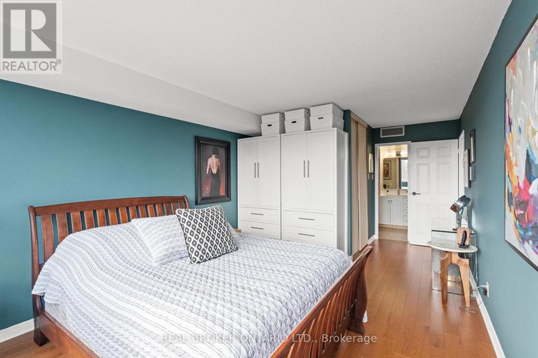 28595876/413-100-grant-carman-drive/borden-farmstewart-farmcarleton-heightsparkwood-hills/ottawa/ontario/K2E8B8_23