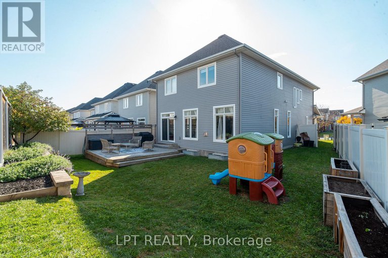 28616918/140-montargis-circle/avalon-west/ottawa/ontario/K4A0M5_33