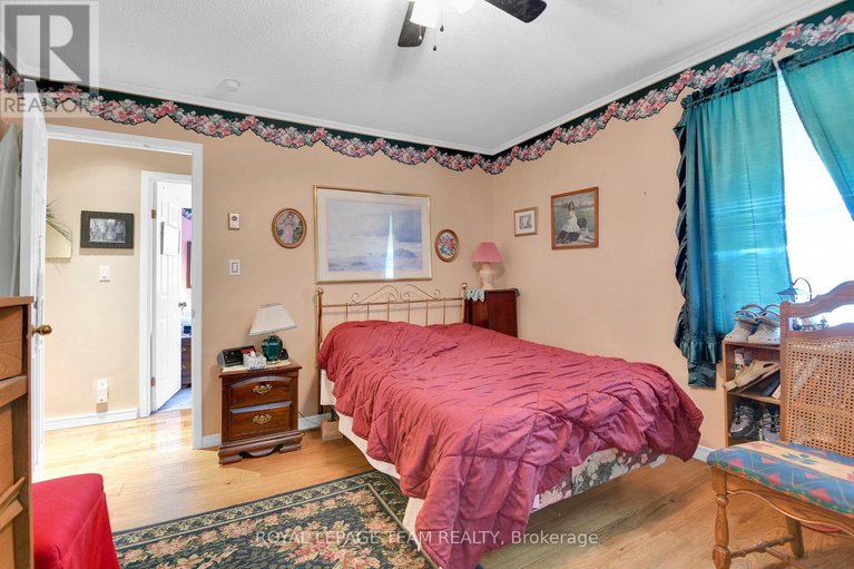 28525905/9-castleford-church-lane/horton-twp/horton/ontario/K7V3Z8_18