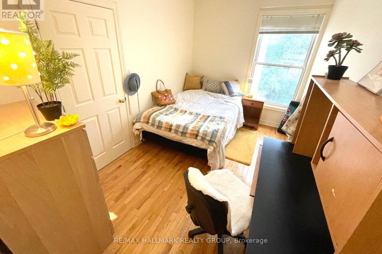 28426563/480-cumberland-street/sandy-hill/ottawa/ontario/K1N7J9_16
