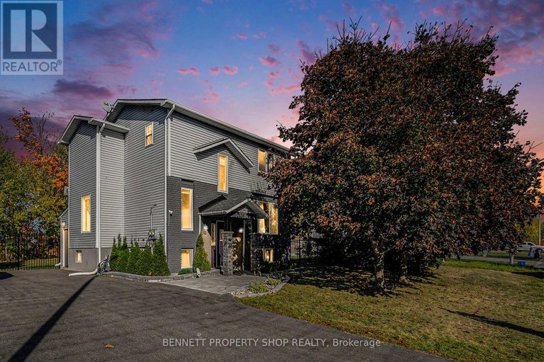 28963479/436-yves-street/town-of-rockland/clarence-rockland/ontario/K4K1E9_29