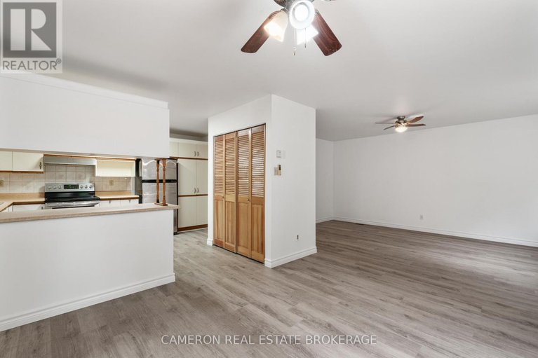 29090581/8-head-street/lancaster/south-glengarry/ontario/K0C1N0_11